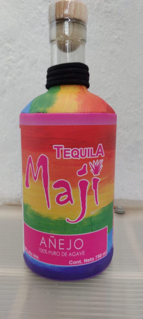 Tequila Maji Añejo 100% Agave - 750ml FORRADA For Sale