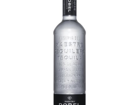 TEQUILA MAESTRO TEQUILERO DOBEL DIAMANTE 700 ML Supply