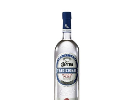 TEQUILA TRADICIONAL CUERVO PLATA 695 ML Supply